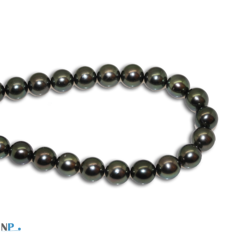 Collier de perles noires de tahiti, bien rondes très brillantes qualite AAA